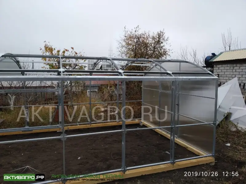 Теплица Ударница Благодатная, ширина 3/3.5 м, труба 40х20 + 20х20 Теплица Ударница Благодатная, ширина 3/3.5 м, труба 40х20 + 20х20