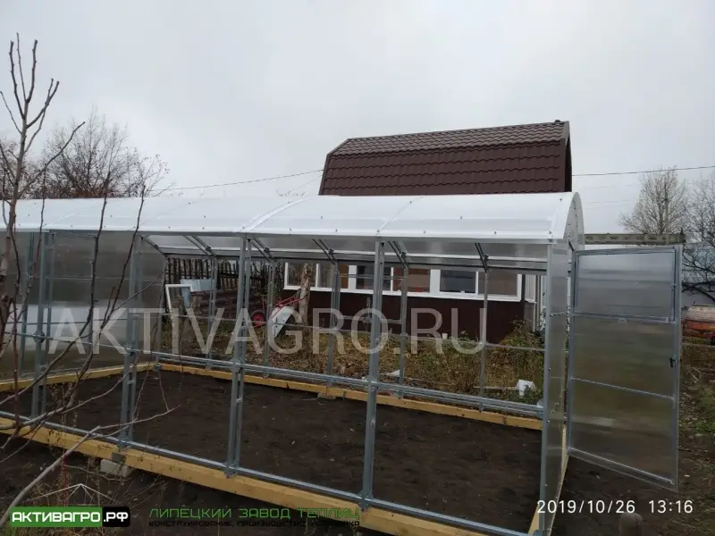 Теплица Ударница Благодатная, ширина 3/3.5 м, труба 40х20 + 20х20 Теплица Ударница Благодатная, ширина 3/3.5 м, труба 40х20 + 20х20