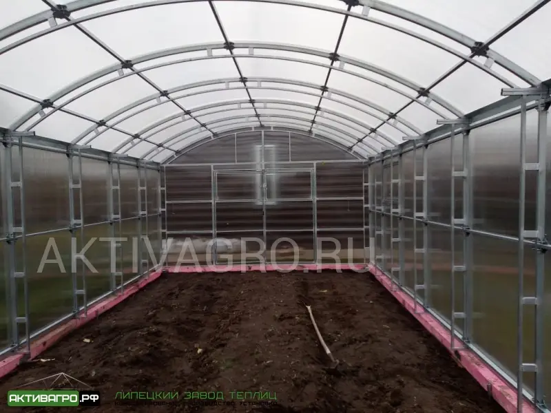 Теплица Ударница Благодатная, ширина 4/5 м, труба 40х20 + 20х20 Теплица Ударница Благодатная, ширина 4/5 м, труба 40х20 + 20х20