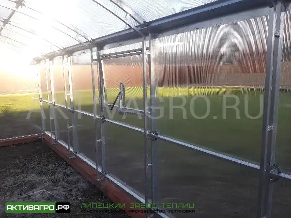 Теплица Ударница Благодатная, ширина 3/3.5 м, труба 40х20 + 20х20 Теплица Ударница Благодатная, ширина 3/3.5 м, труба 40х20 + 20х20